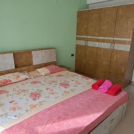 Ranghavi Sands Apartment With Pool - Near Beach And Dabolim Airport 보그말로 외부 사진